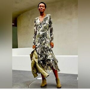 White House Black Market Dress